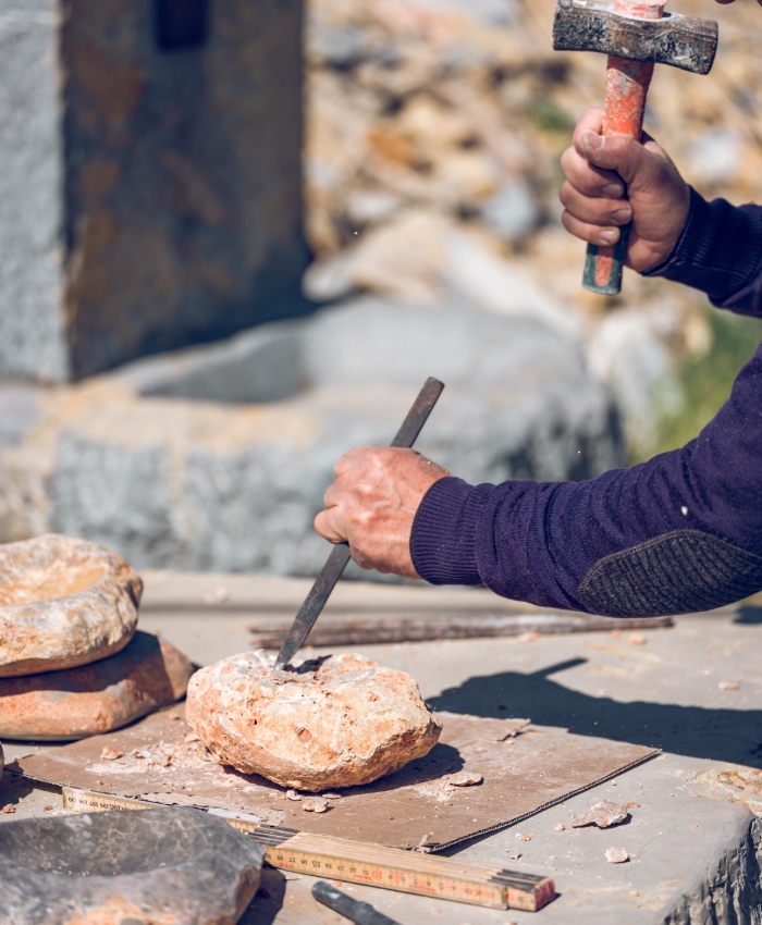 Taille de pierre artisanale